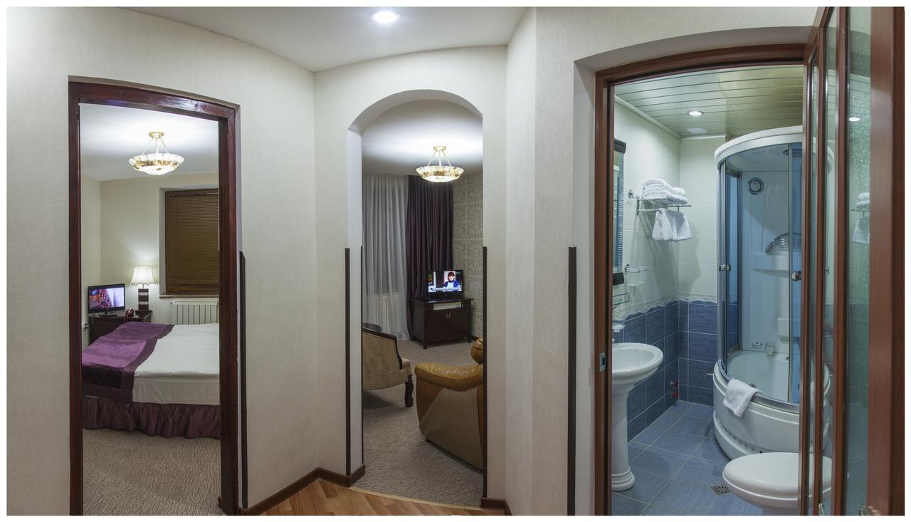 Hotel Victoria บาคูเรียนี ภายนอก รูปภาพ